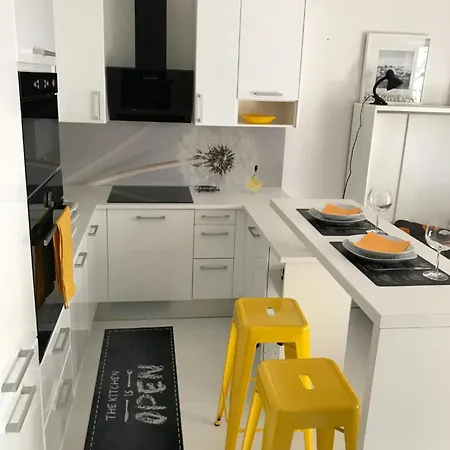 Pupavovy Apartman So Zahradkou * Bratislava