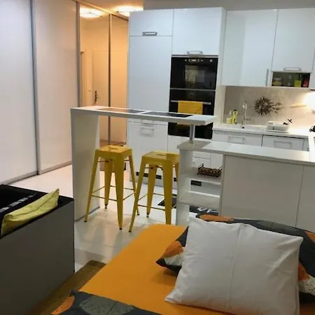 Appartement Pupavovy Apartman So Zahradkou Bratislava
